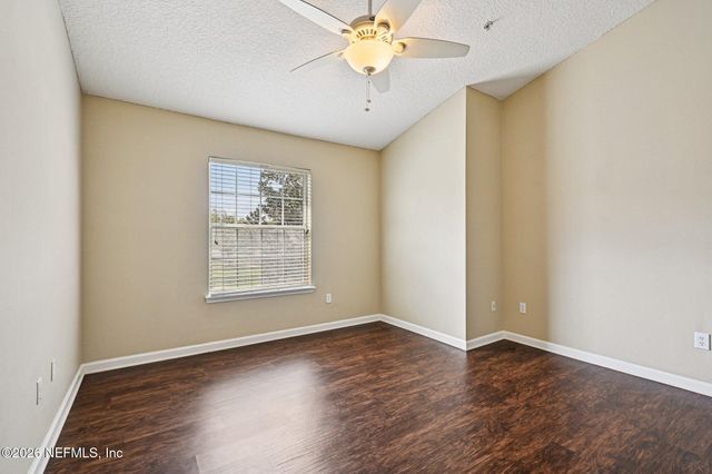 2200 MARSH HAWK Lane 113, Fleming Island, FL 32003