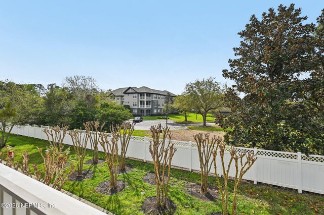 2200 MARSH HAWK Lane 113, Fleming Island, FL 32003