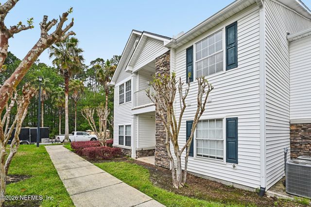 2200 MARSH HAWK Lane 113, Fleming Island, FL 32003