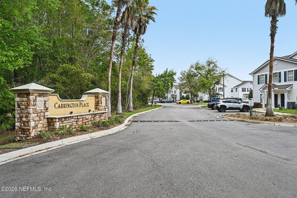 2200 MARSH HAWK Lane 113, Fleming Island, FL 32003