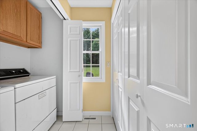 13 High Field Lane, Chester, CT 06412