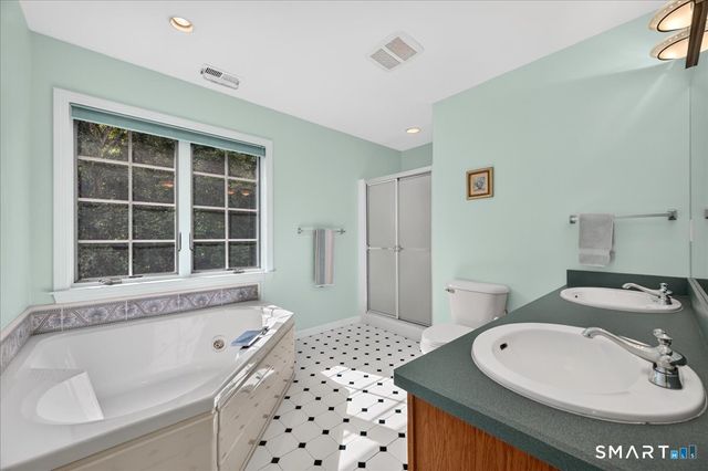 13 High Field Lane, Chester, CT 06412