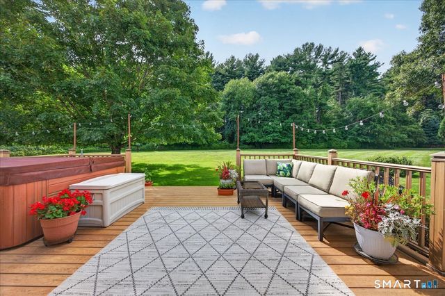 13 High Field Lane, Chester, CT 06412