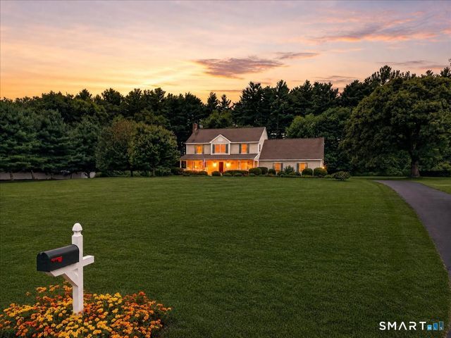 13 High Field Lane, Chester, CT 06412