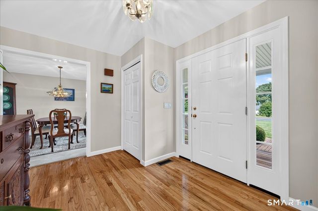 13 High Field Lane, Chester, CT 06412