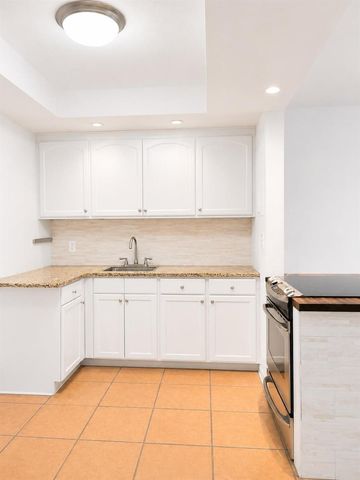 3115 Park Avenue 3, Singer Island, FL 33404