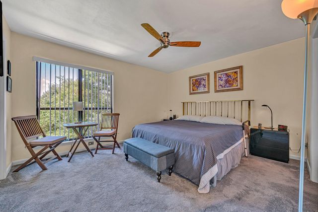 6912 Buck Crossing DR, Roanoke, VA 24018