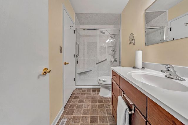 6912 Buck Crossing DR, Roanoke, VA 24018