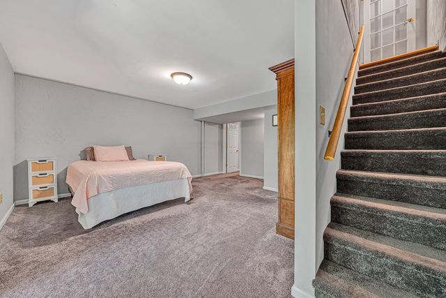6912 Buck Crossing DR, Roanoke, VA 24018