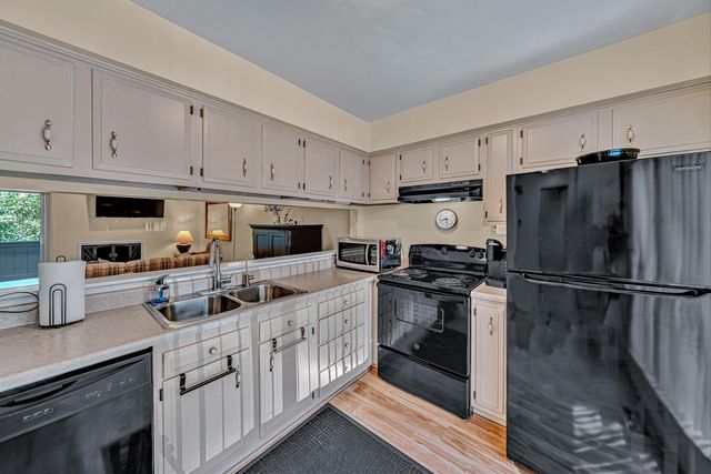 6912 Buck Crossing DR, Roanoke, VA 24018