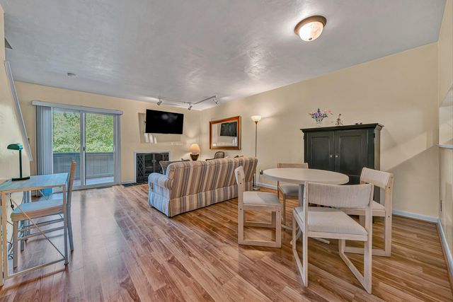 6912 Buck Crossing DR, Roanoke, VA 24018