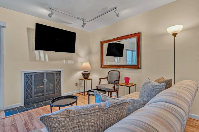 6912 Buck Crossing DR, Roanoke, VA 24018