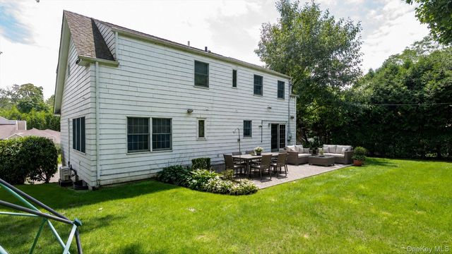 73 Revere Road, East Hills, NY 11577