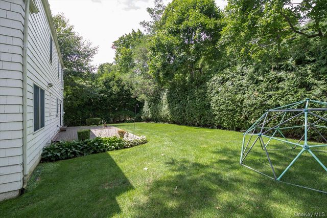 73 Revere Road, East Hills, NY 11577