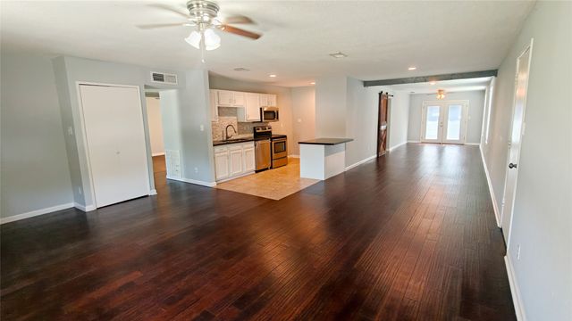 4249 Driscoll Drive, The Colony, TX 75056