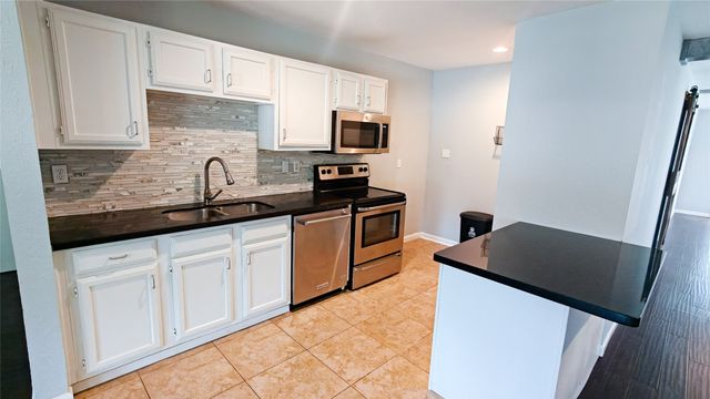 4249 Driscoll Drive, The Colony, TX 75056