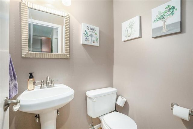 12782 W 108th Terrace W, Overland Park, KS 66210