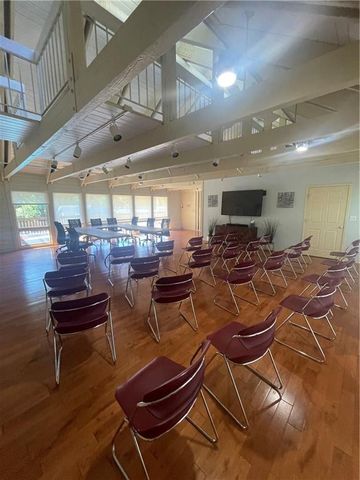 12782 W 108th Terrace W, Overland Park, KS 66210