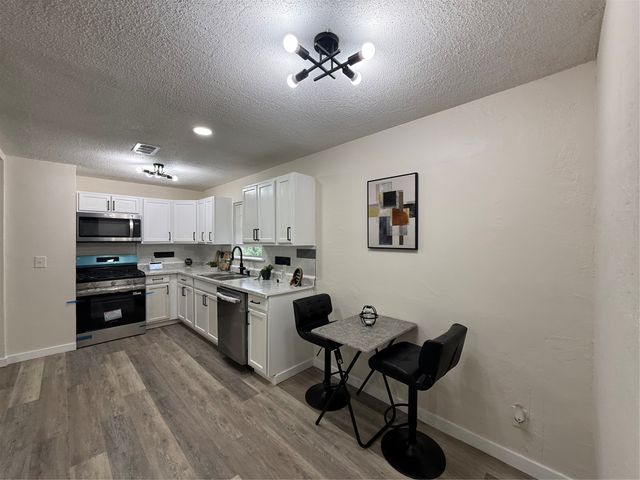 5910 N Frankfort Place, Tulsa, OK 74126