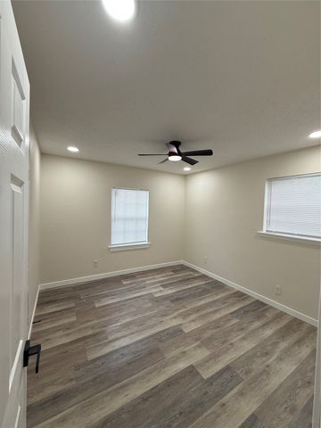 5910 N Frankfort Place, Tulsa, OK 74126