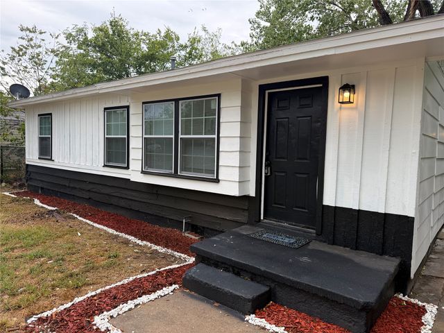 5910 N Frankfort Place, Tulsa, OK 74126