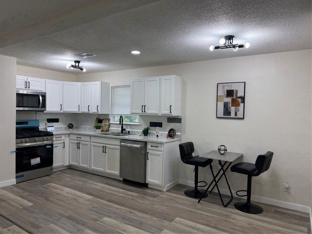 5910 N Frankfort Place, Tulsa, OK 74126