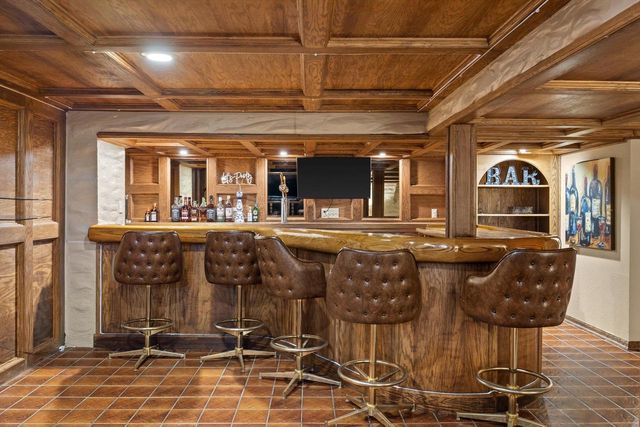 8100 W Imperial DRIVE, Franklin, WI 53132