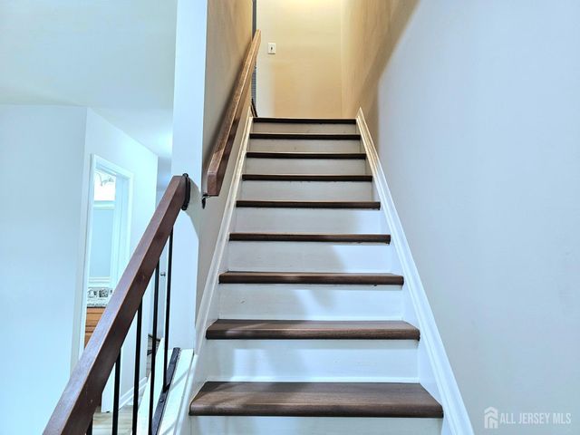 19 Sheffield Court, East Brunswick, NJ 08816