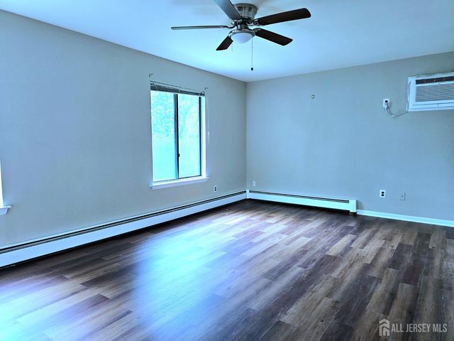 19 Sheffield Court, East Brunswick, NJ 08816