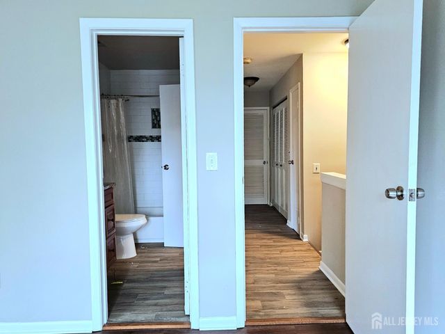 19 Sheffield Court, East Brunswick, NJ 08816