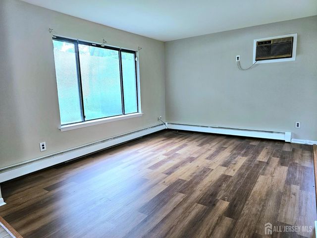19 Sheffield Court, East Brunswick, NJ 08816