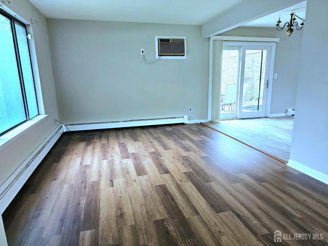 19 Sheffield Court, East Brunswick, NJ 08816