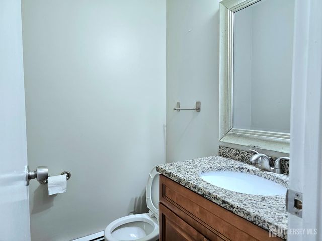 19 Sheffield Court, East Brunswick, NJ 08816