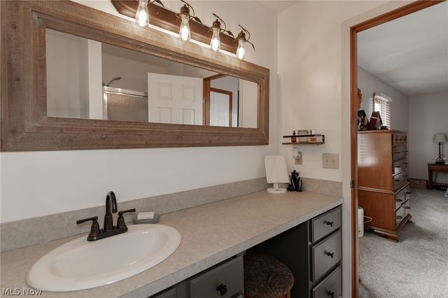 5459 Oak Ridge Drive, Willoughby, OH 44094