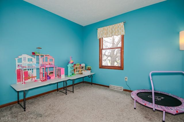 5459 Oak Ridge Drive, Willoughby, OH 44094