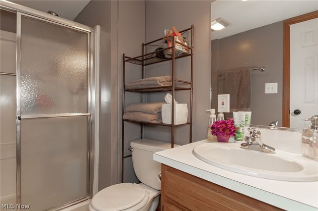 5459 Oak Ridge Drive, Willoughby, OH 44094