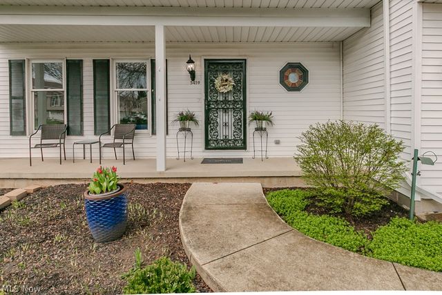 5459 Oak Ridge Drive, Willoughby, OH 44094