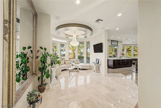 46 Gulf Stream Court, Las Vegas, NV 89113