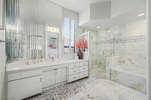 46 Gulf Stream Court, Las Vegas, NV 89113