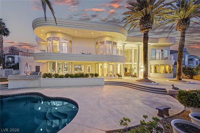 46 Gulf Stream Court, Las Vegas, NV 89113