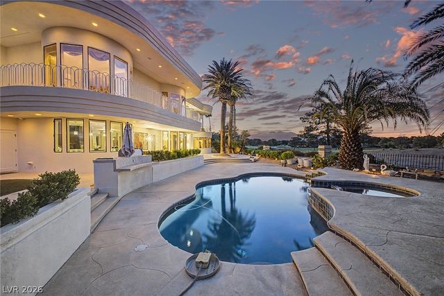 46 Gulf Stream Court, Las Vegas, NV 89113