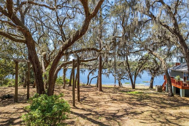 111 KIRBY TRAIL, Melrose, FL 32666