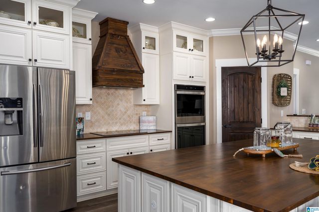 14052 COUNTY ROAD 51, Jemison, AL 35085