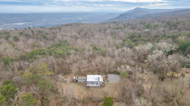 161 Mccallie Lane, Lookout Mountain, GA 30750