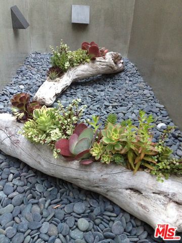 1849 FOX HILLS Drive UNO, Los Angeles, CA 90025