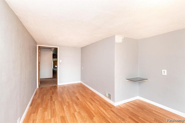 11603 Klinger Street, Hamtramck, MI 48212