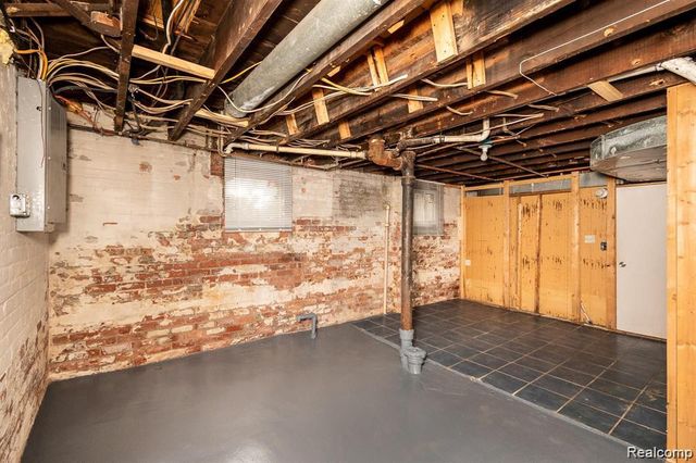 11603 Klinger Street, Hamtramck, MI 48212