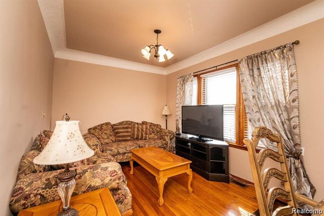 11603 Klinger Street, Hamtramck, MI 48212