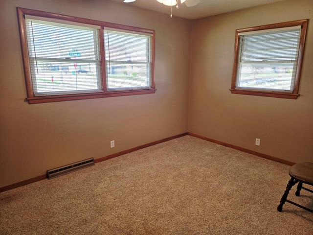 1920 3rd Avenue SE, Austin, MN 55912