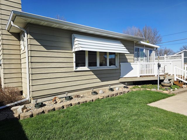 1920 3rd Avenue SE, Austin, MN 55912
